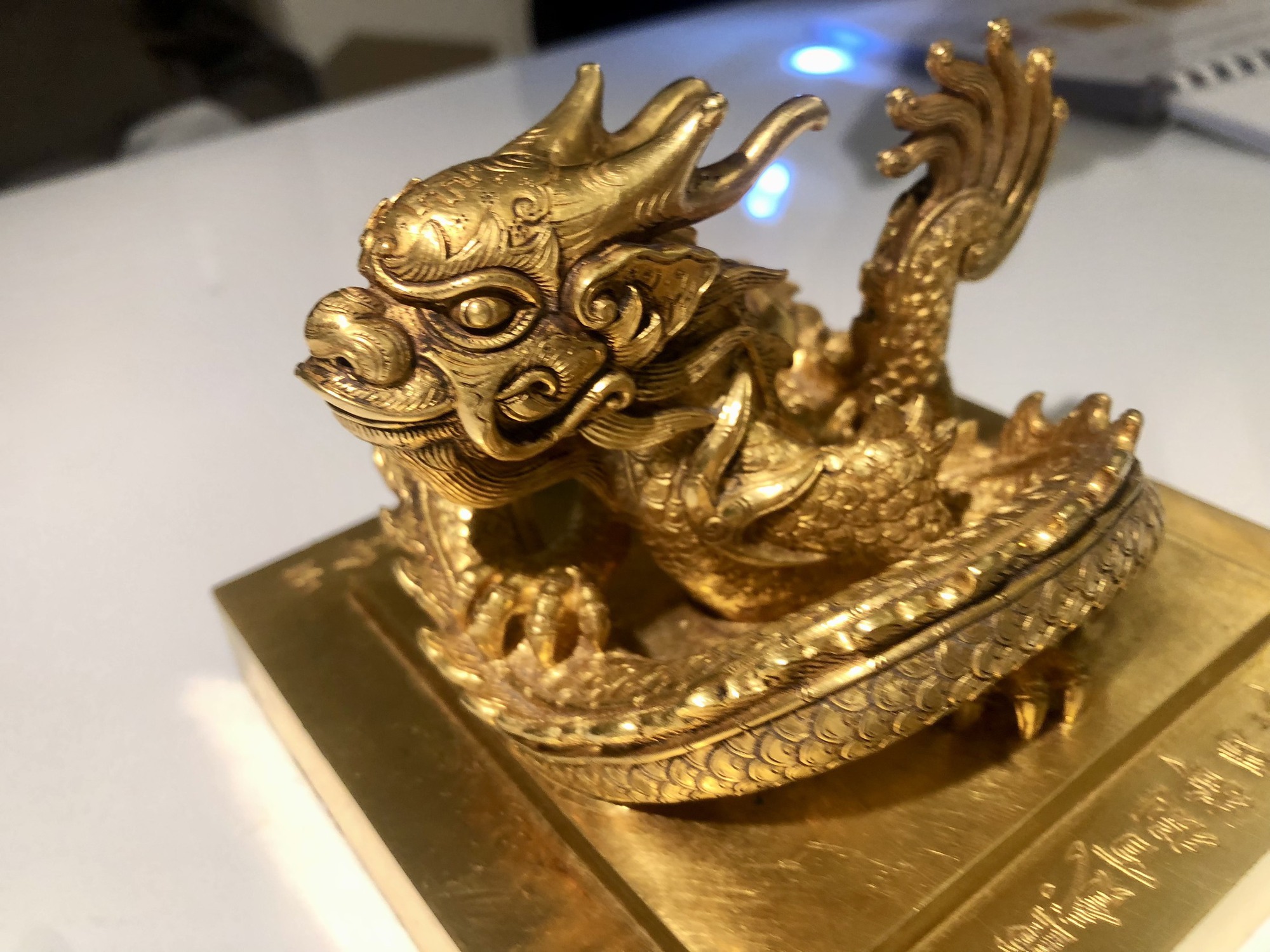 Hãng Millon hủy đấu giá ấn vàng "Hoàng đế chi bảo" - Ảnh 1.