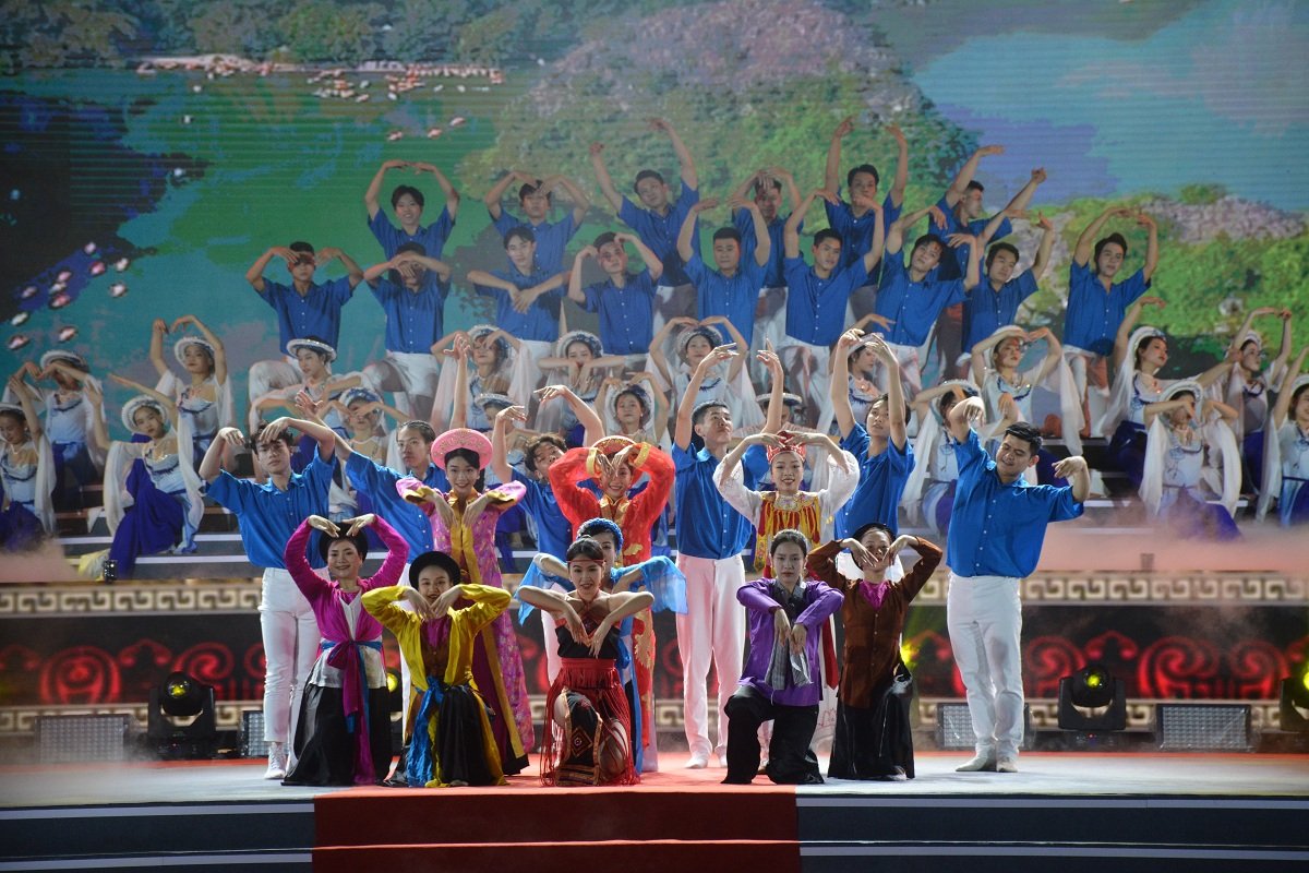 Khai mạc Festival "Ninh Bình năm 2022- Tràng An kết nối di sản": Di sản hội tụ, kết nối và lan tỏa  - Ảnh 8.