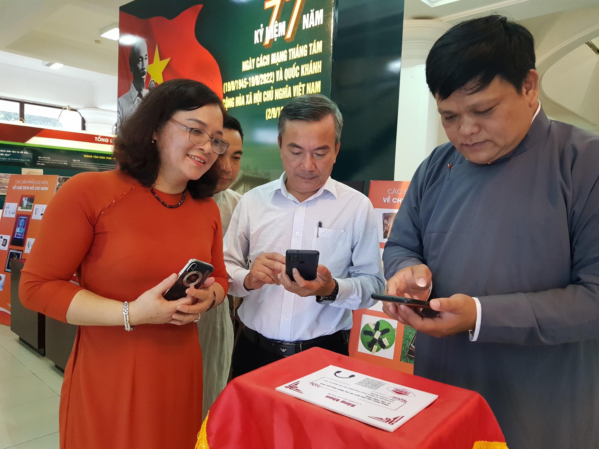 Ra mắt hệ thống thuyết minh tự động các di tích về Chủ tịch Hồ Chí Minh tại Huế - Ảnh 2.