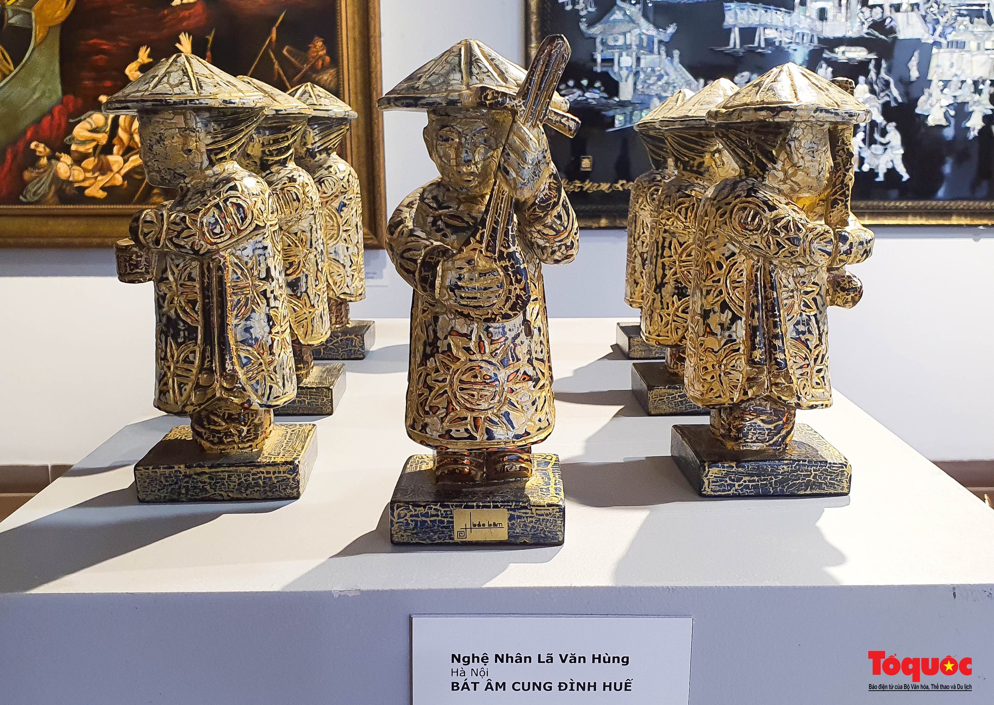 Thứ trưởng Tạ Quang Đông dự triển lãm “Sản phẩm sơn mài Việt Nam” - Ảnh 11.