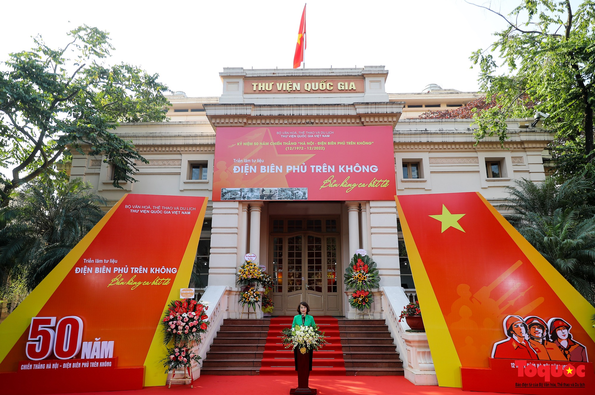 Khai mạc Triển lãm tư liệu "Điện Biên Phủ trên không - Bản hùng ca bất tử" - Ảnh 4.