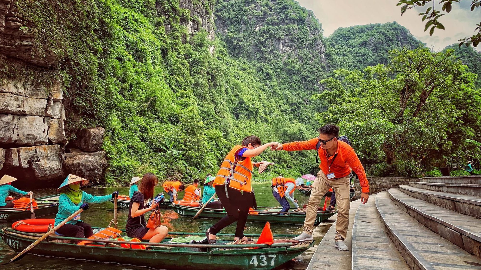 Các giải pháp, chính sách hỗ trợ doanh nghiệp và người lao động ngành du lịch bị ảnh hưởng bởi dịch Covid-19 - Ảnh 1.