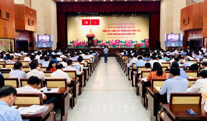 Bộ trưởng Nguyễn Văn Hùng: Chỉ khi có được chương trình mục tiêu quốc gia thì mới tạo được điều kiện cho văn hóa phát triển toàn diện - Ảnh 2.