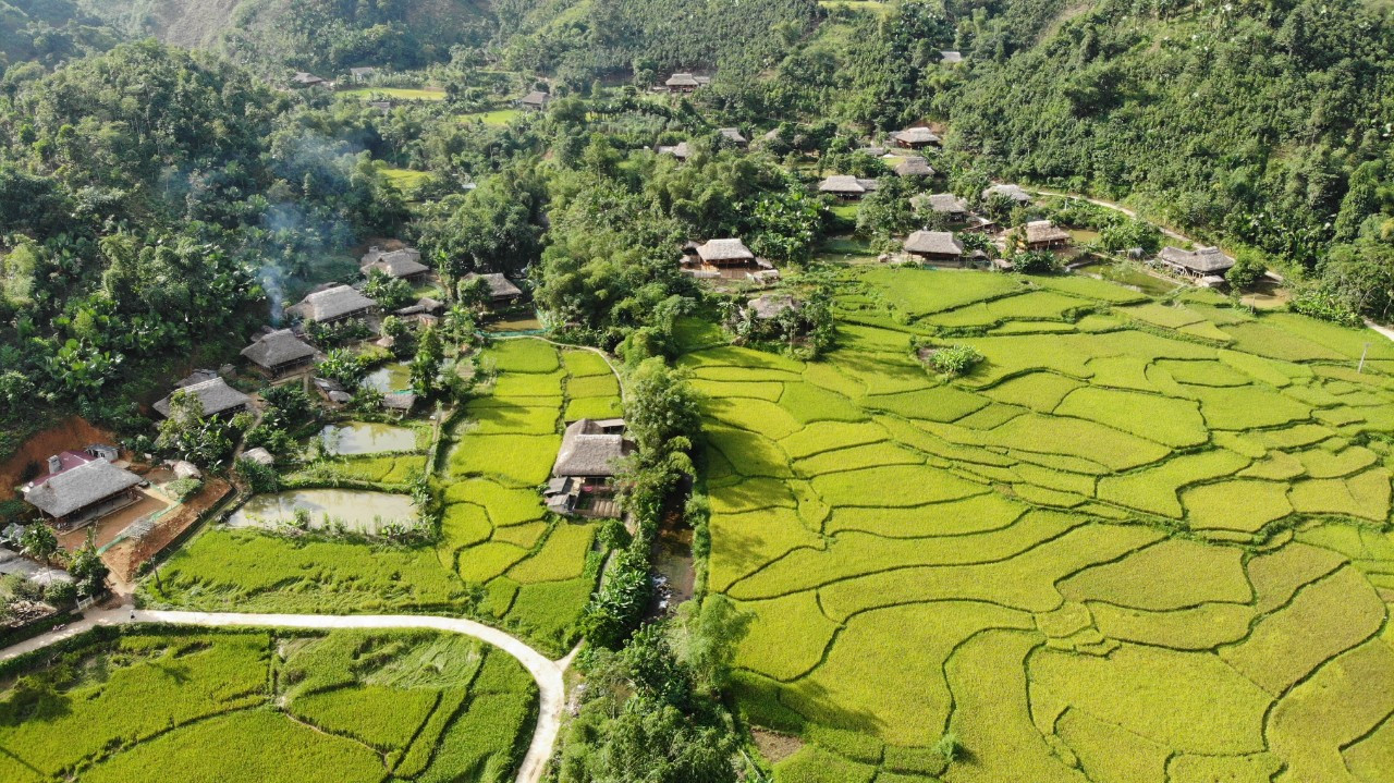 Tạo thương hiệu cho du lịch Lào Cai từ bộ nhận diện - Ảnh 1.