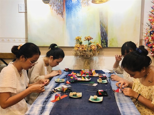 Bảo tồn và phát triển làng nghề truyền thống Huế gắn với du lịch - Ảnh 1.