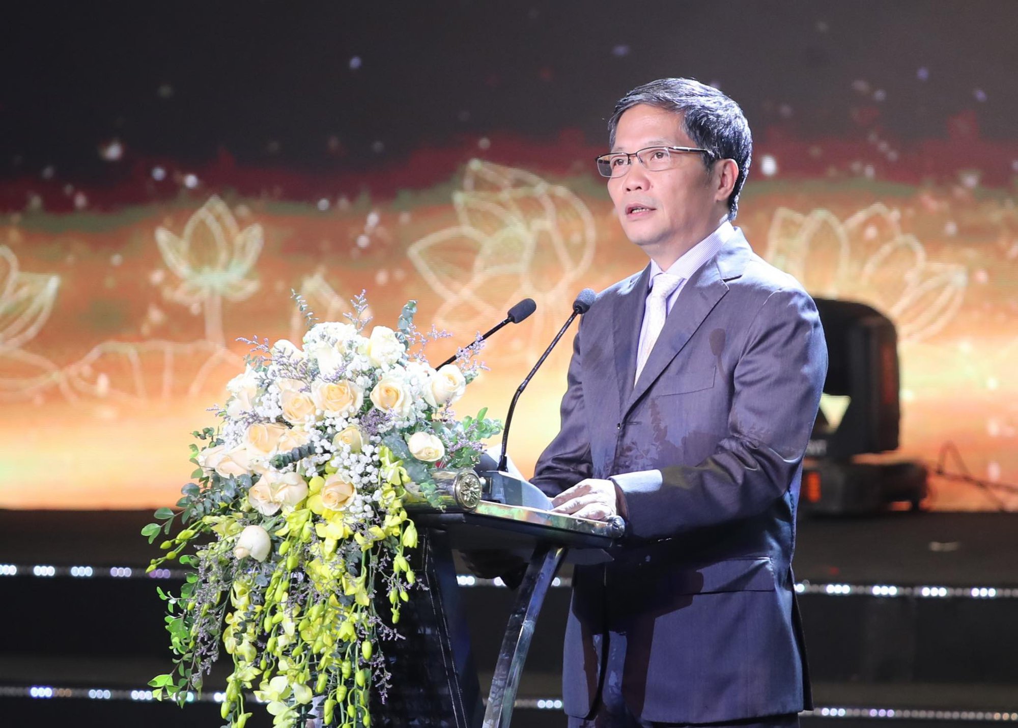 Vinh danh các nghệ sĩ tiêu biểu năm 2022: Khích lệ sự sáng tạo của người chiến sĩ trên mặt trận tư tưởng, văn hóa - Ảnh 2.