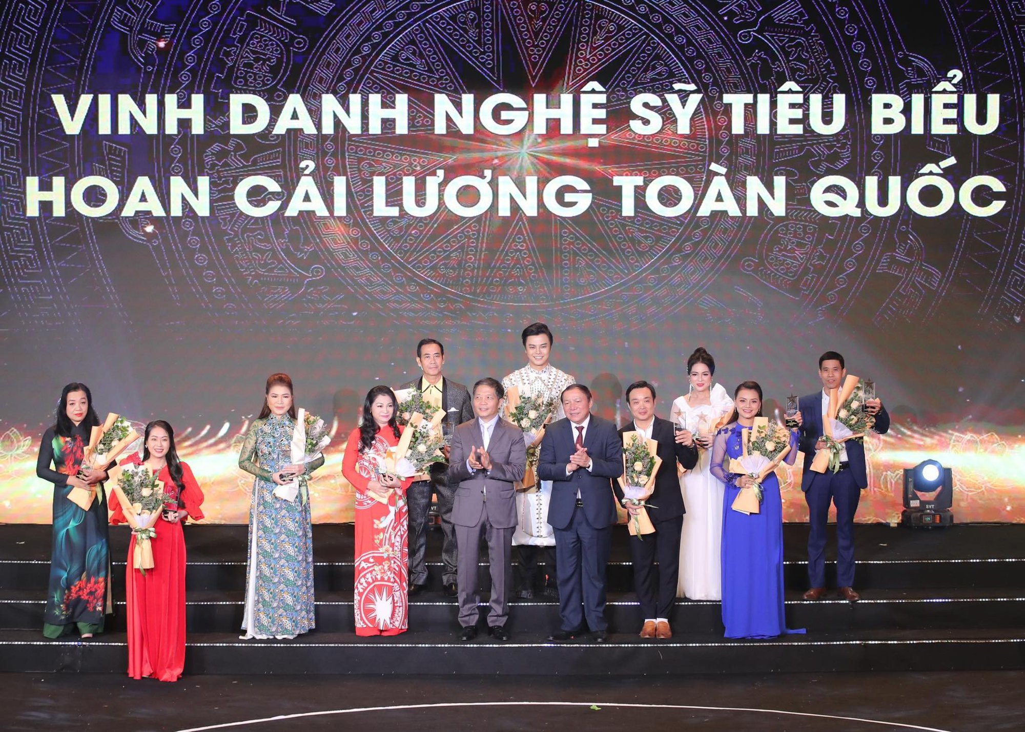 Vinh danh các nghệ sĩ tiêu biểu năm 2022: Khích lệ sự sáng tạo của người chiến sĩ trên mặt trận tư tưởng, văn hóa - Ảnh 5.