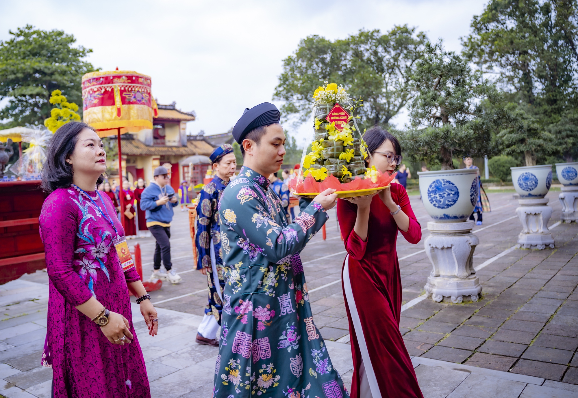 Độc đáo lễ rước "Dâng tiến Hương Xuân" - Ảnh 5.