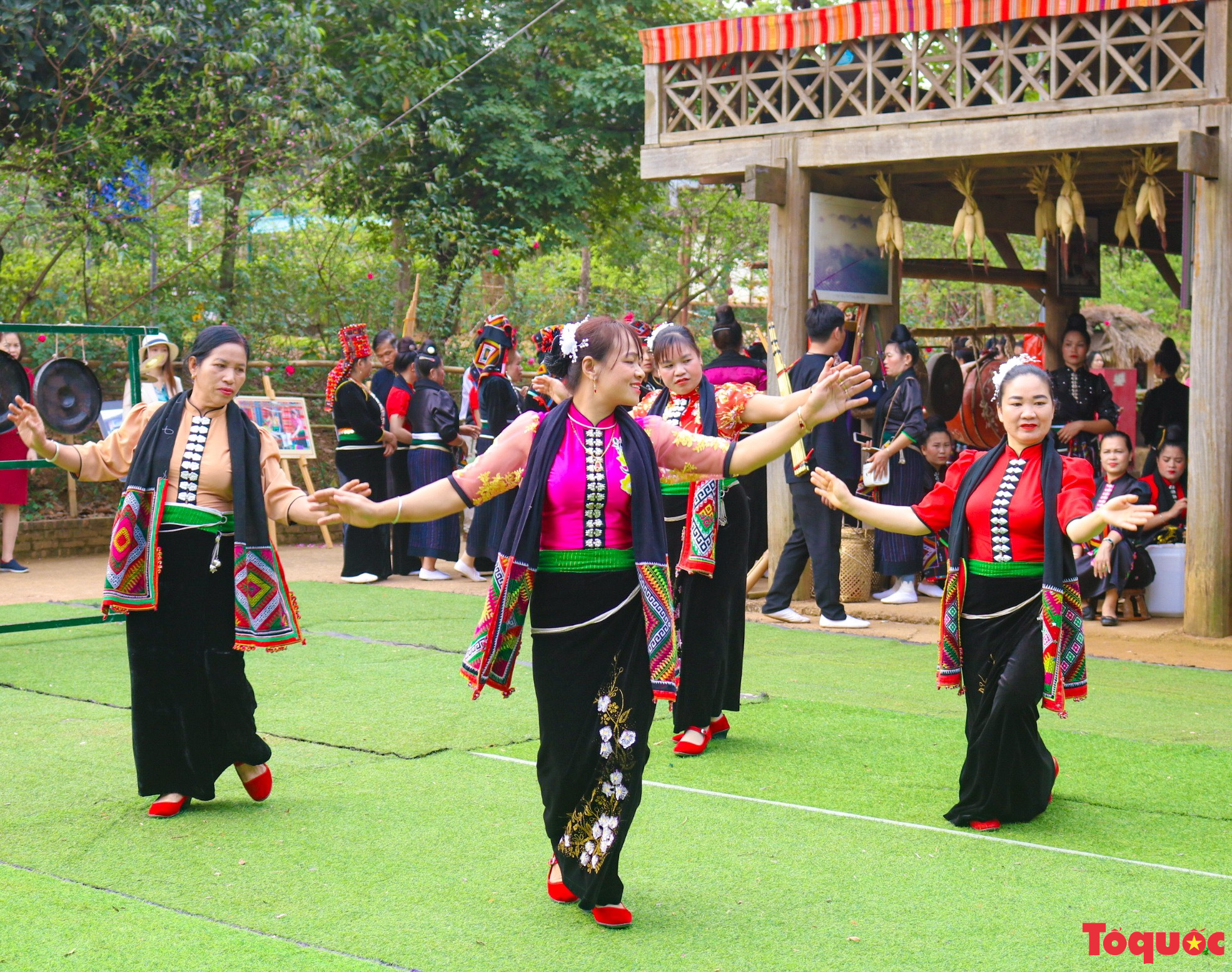 "Chậm đò ho" - nghi thức đậm bản sắc văn hóa của dân tộc Thổ - Ảnh 16.