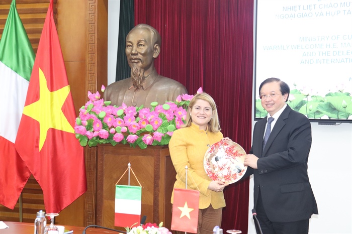 Việt Nam - Italia: Đẩy mạnh hợp tác VHTTDL - Ảnh 3.