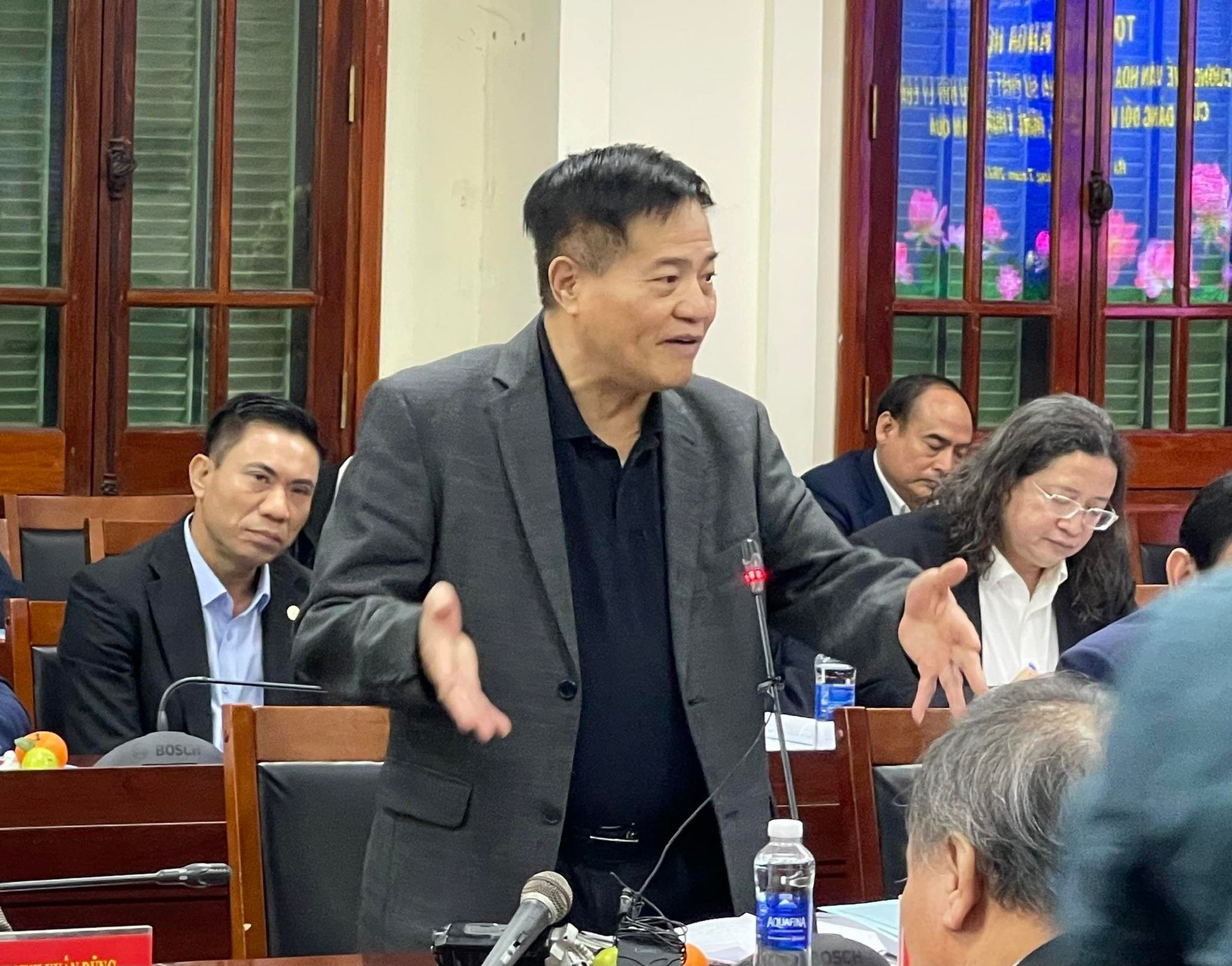 Văn học nghệ thuật góp phần chấn hưng và phát triển nền văn hóa của dân tộc - Ảnh 2.