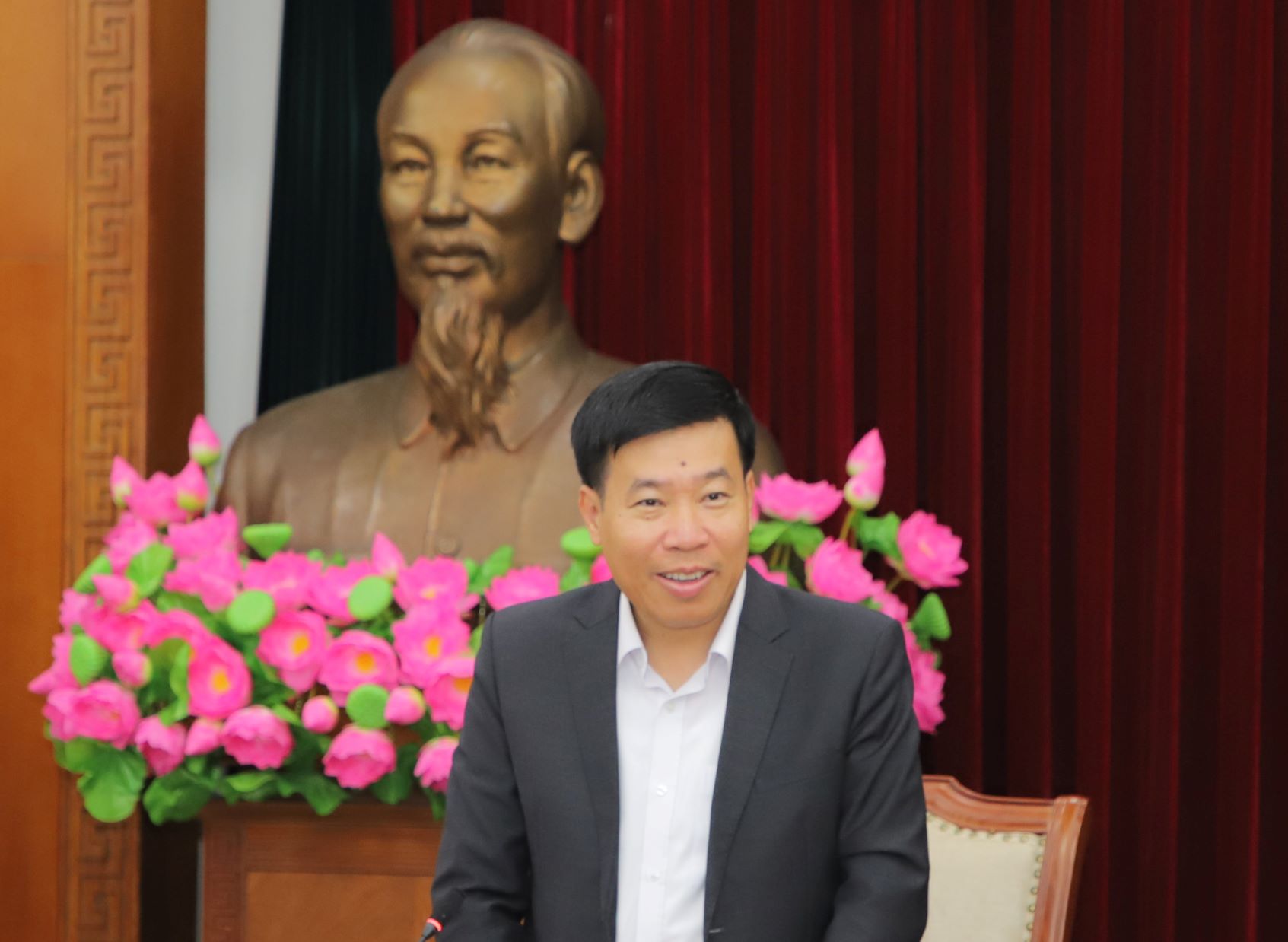 Bộ trưởng Nguyễn Văn Hùng: "Công nhận di tích, di sản đã khó, bảo tồn, phát huy được nó còn khó hơn" - Ảnh 3.
