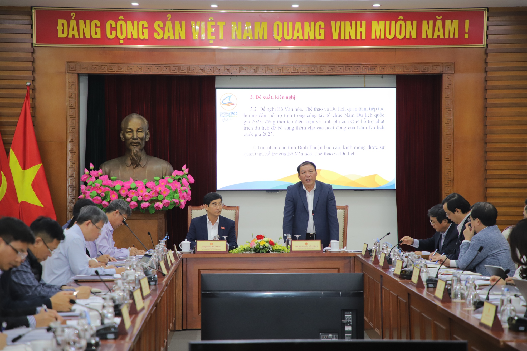 Bộ trưởng Nguyễn Văn Hùng: Tổ chức Năm Du lịch quốc gia 2023 "gọn và tinh" nhưng đảm bảo chất lượng - Ảnh 1.