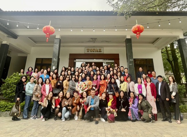 Hội nghị triển khai công tác nữ công năm 2023 và Lễ mít tinh kỷ niệm 113 năm Ngày Quốc tế Phụ nữ 8.3 - Ảnh 6.