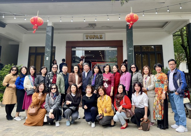 Hội nghị triển khai công tác nữ công năm 2023 và Lễ mít tinh kỷ niệm 113 năm Ngày Quốc tế Phụ nữ 8.3 - Ảnh 5.