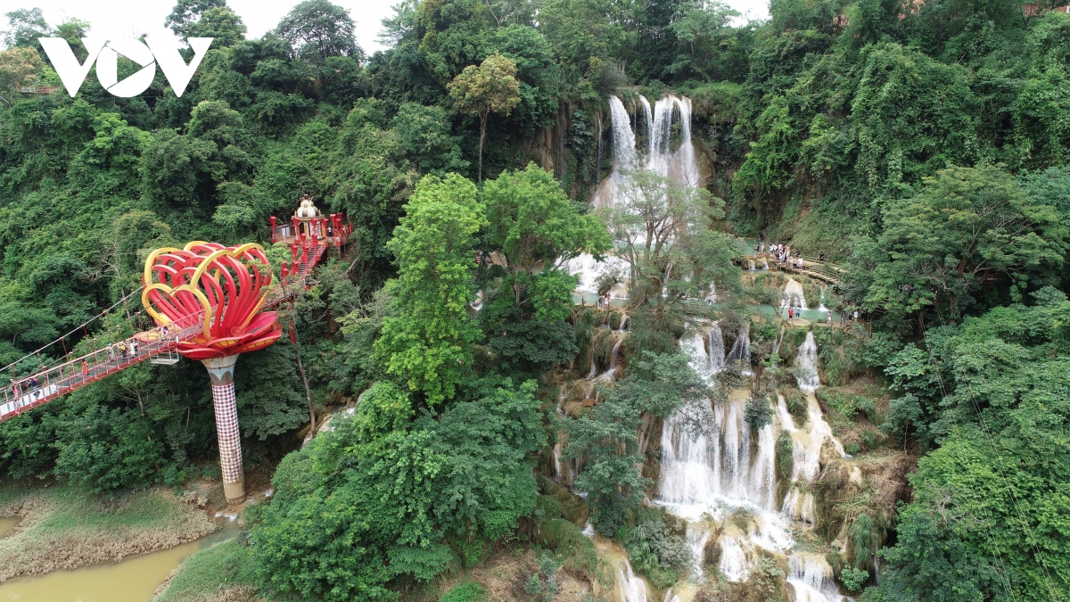 Sơn La phấn đấu đưa du lịch trở thành ngành kinh tế mũi nhọn - Ảnh 1.