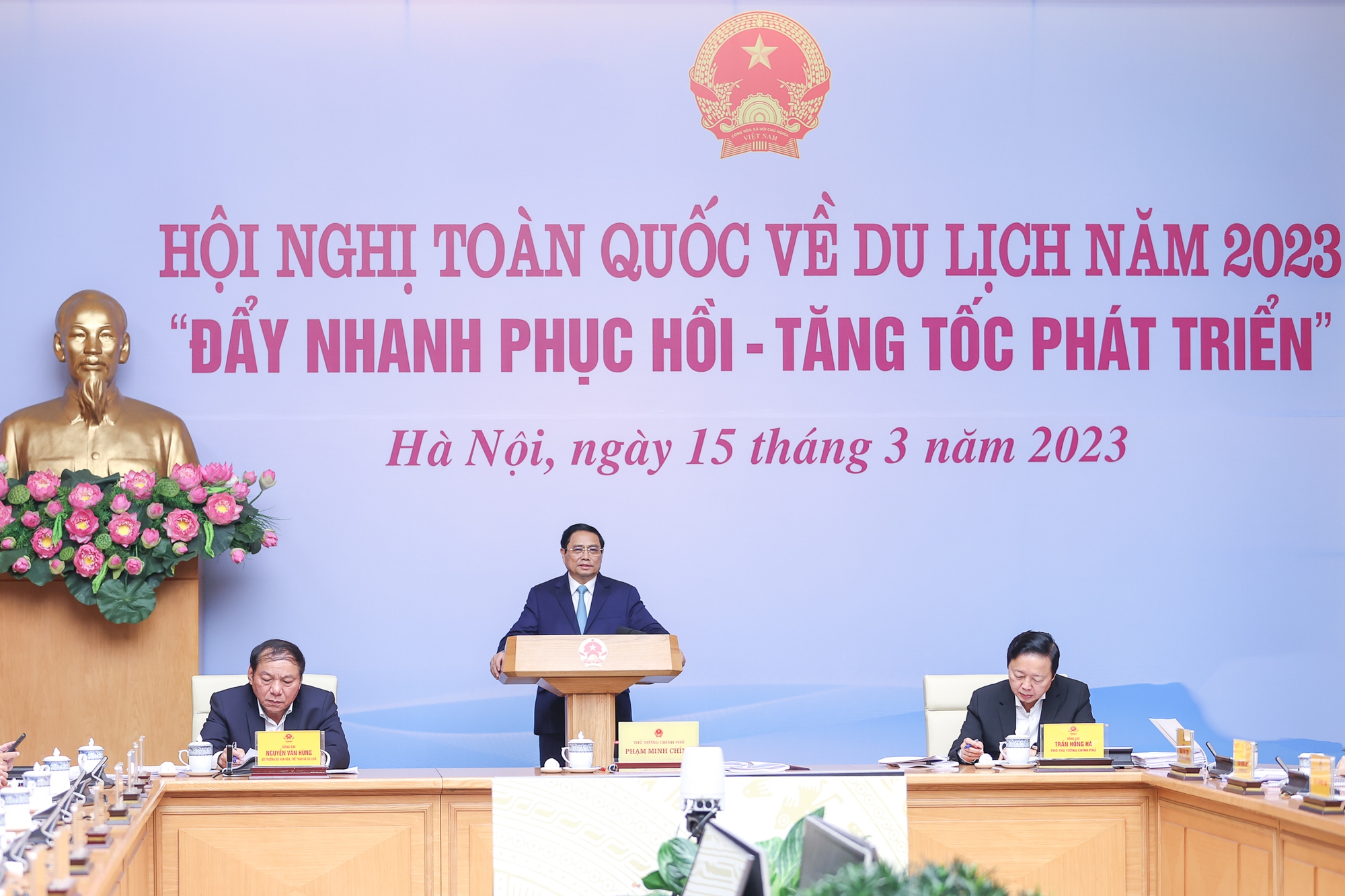 Đưa Việt Nam vào nhóm 30 quốc gia hàng đầu thế giới về năng lực cạnh tranh du lịch - Ảnh 4.
