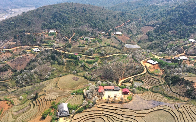 Yên Bái- Sơn La: Liên kết, hợp tác phát triển du lịch bền vững - Ảnh 1.