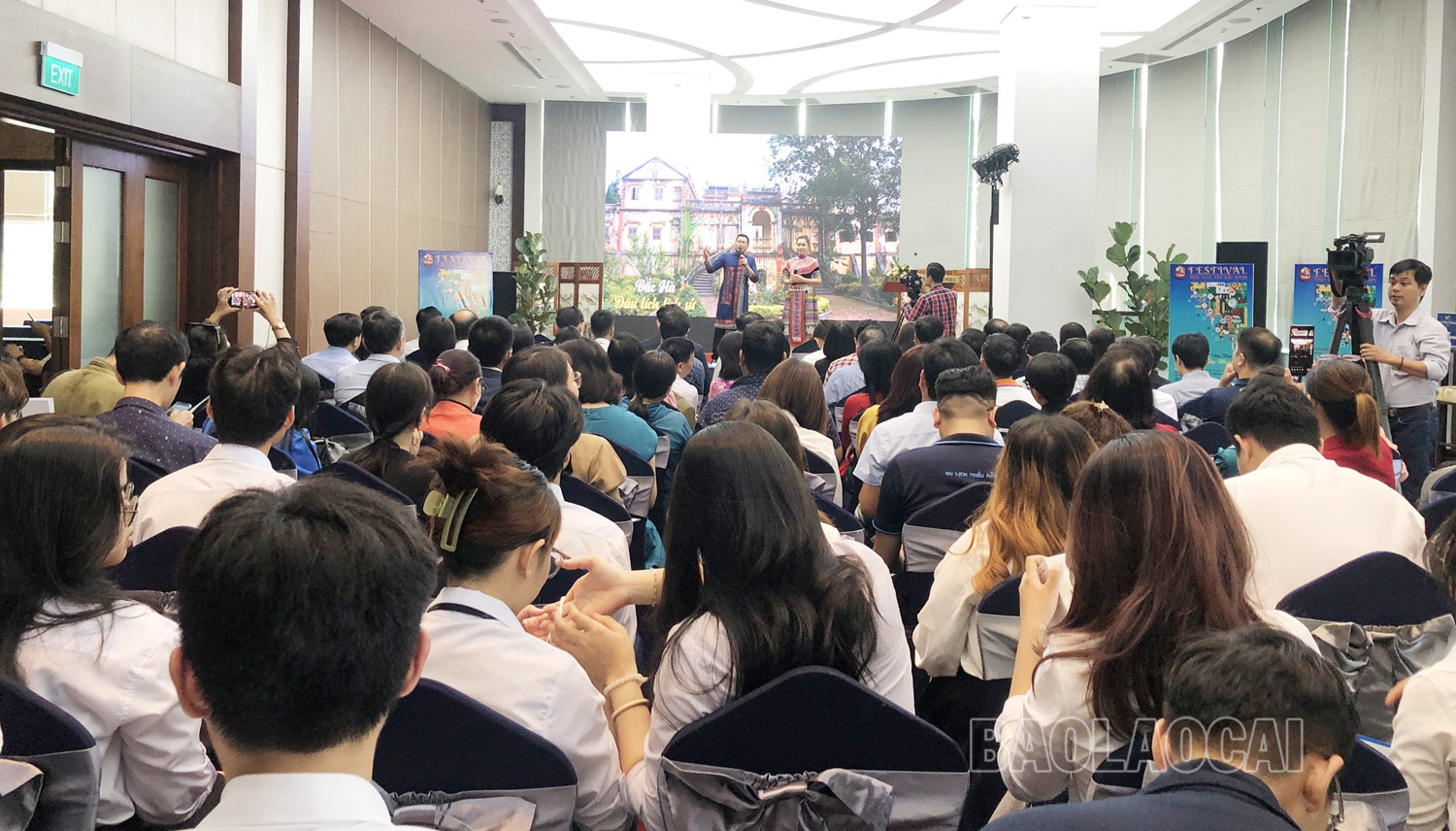 Lào Cai chủ trì Hội nghị Xúc tiến du lịch 8 tỉnh Tây Bắc mở rộng – Thành phố Hồ Chí Minh - Ảnh 1.