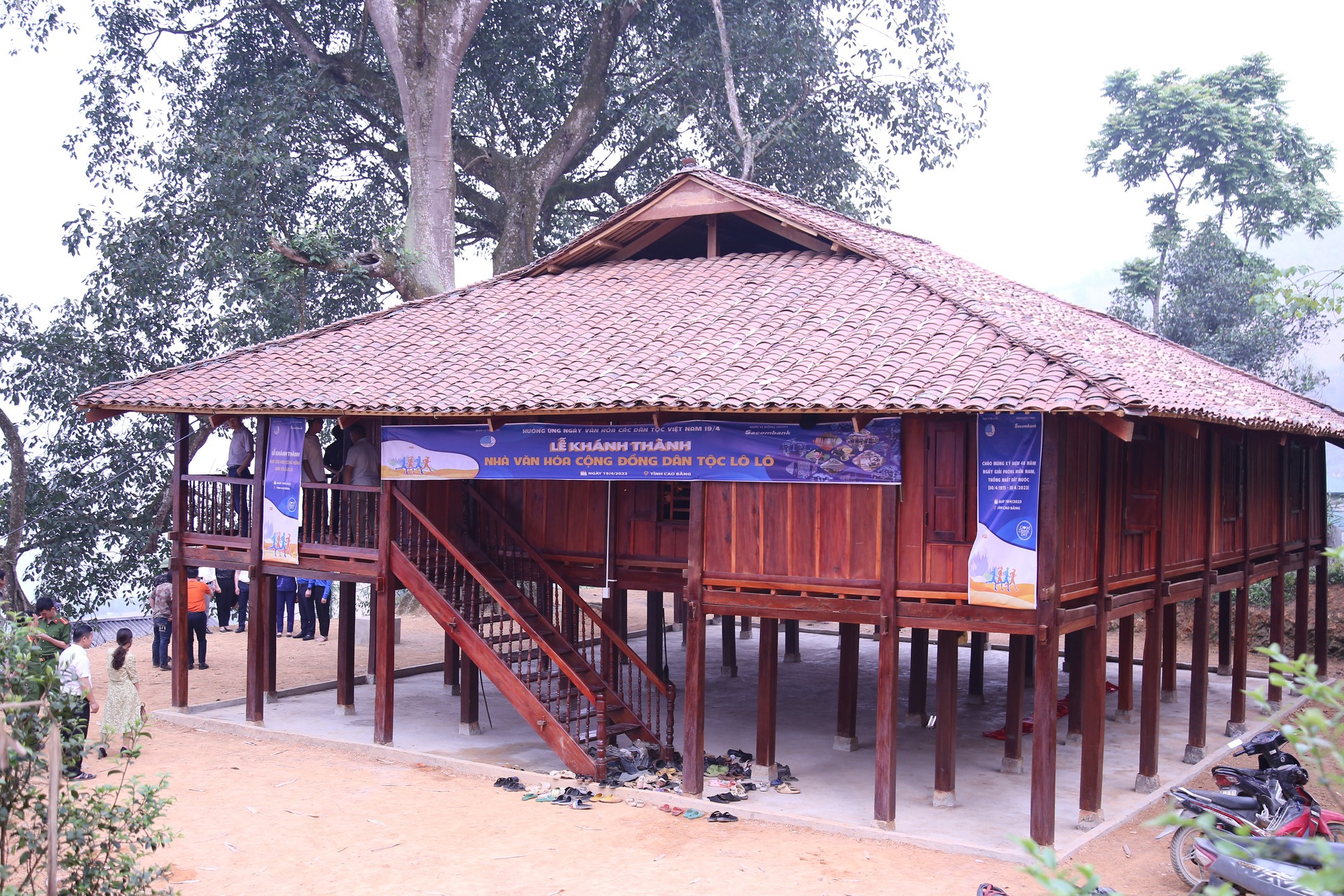 Khánh thành Nhà văn hóa cộng đồng đồng bào dân tộc Lô Lô tại Cao Bằng - Ảnh 1.
