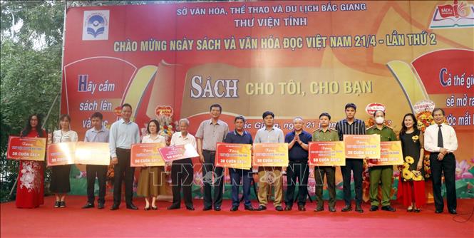 Bắc Giang tổ chức không gian đọc sách thân thiện, miễn phí - Ảnh 2.