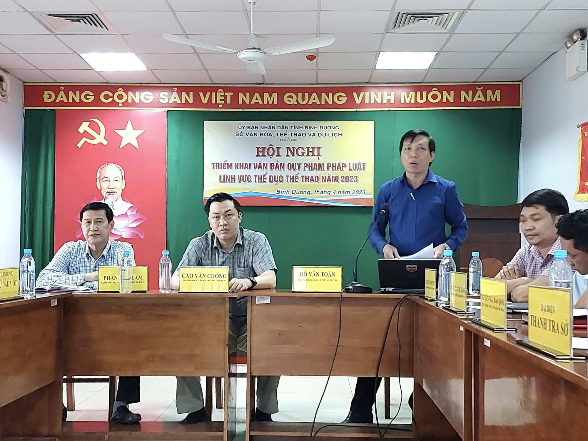 Bình Dương tập huấn triển khai các văn bản quy phạm pháp luật về thể dục thể thao năm 2023  - Ảnh 2.
