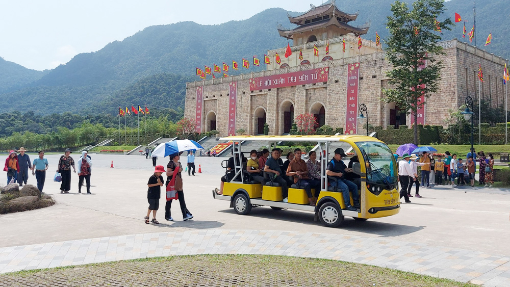 Cần giải pháp thúc đẩy dịch vụ du lịch ở Bắc Giang - Ảnh 2.