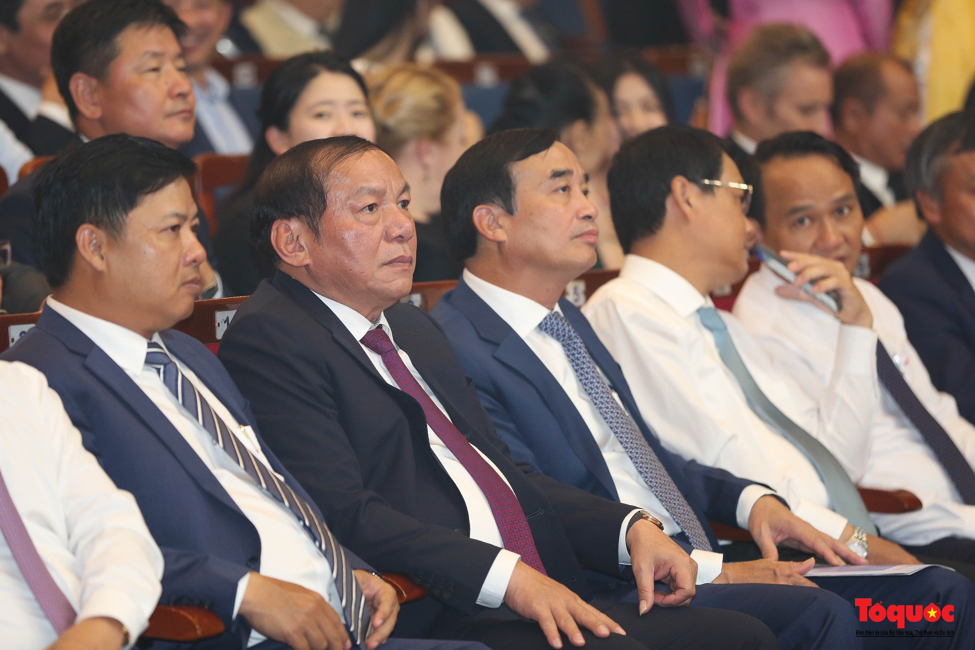 Khai mạc Liên hoan phim châu Á Đà Nẵng lần thứ nhất: Cơ hội mở rộng thị trường điện ảnh, quảng bá hình ảnh đất nước và con người Việt Nam  - Ảnh 2.
