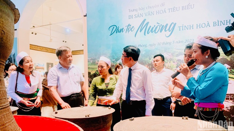 Bảo tàng Hải Phòng trưng bày chuyên đề về “Di sản Văn hóa tiêu biểu dân tộc Mường tỉnh Hòa Bình” - Ảnh 1.