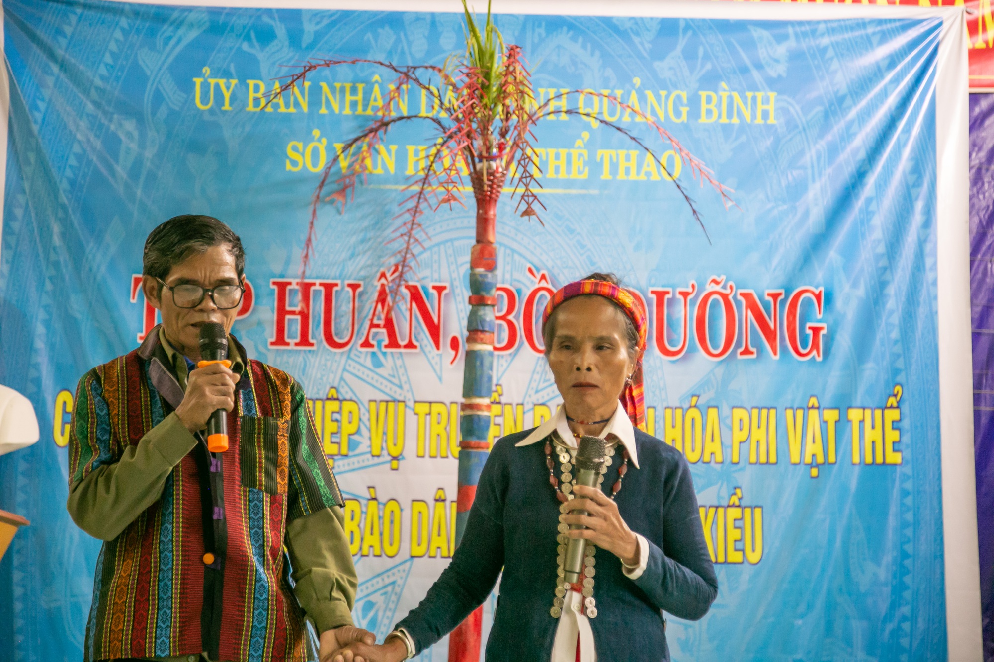 Nâng cao việc phát triển giá trị văn hóa truyền thống dân tộc thiểu số - Ảnh 2.