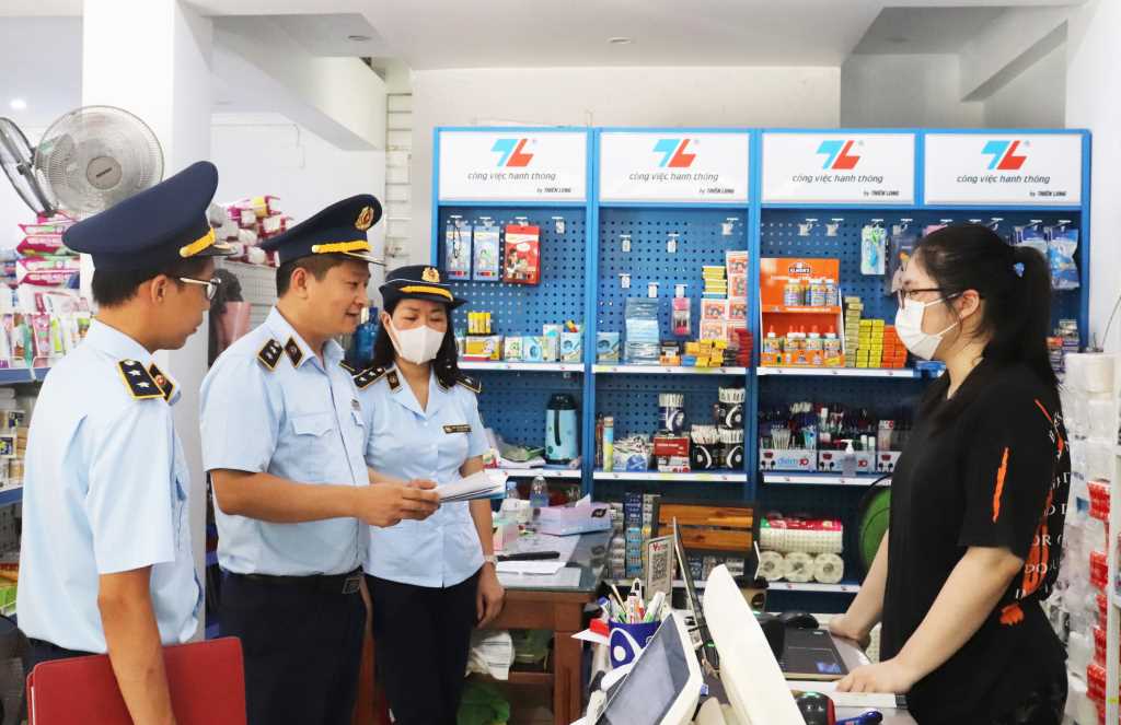 Quảng Ninh: Tái cơ cấu du lịch, dịch vụ trong bối cảnh mới - Ảnh 2.