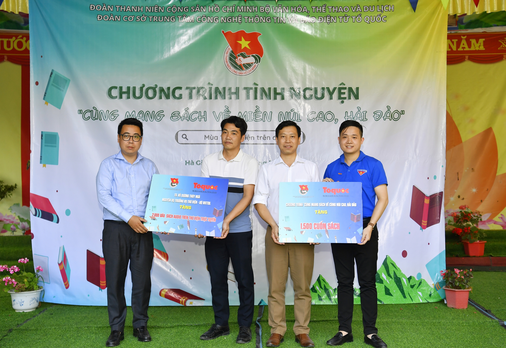 "Thư viện trên đá": Mang văn hóa đọc tới học sinh vùng cao - Ảnh 4.