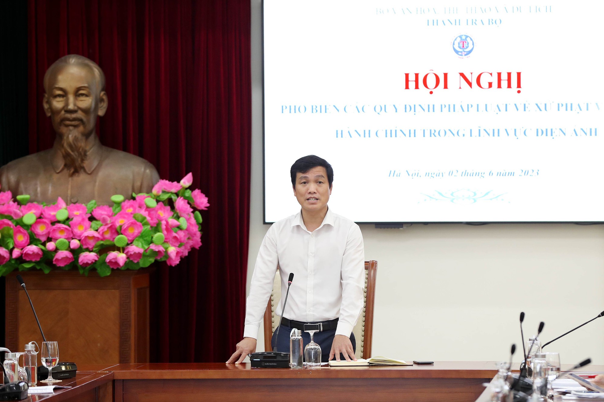 Phổ biến phim trên không gian mạng: Doanh nghiệp chủ động, tăng trách nhiệm - Ảnh 2.