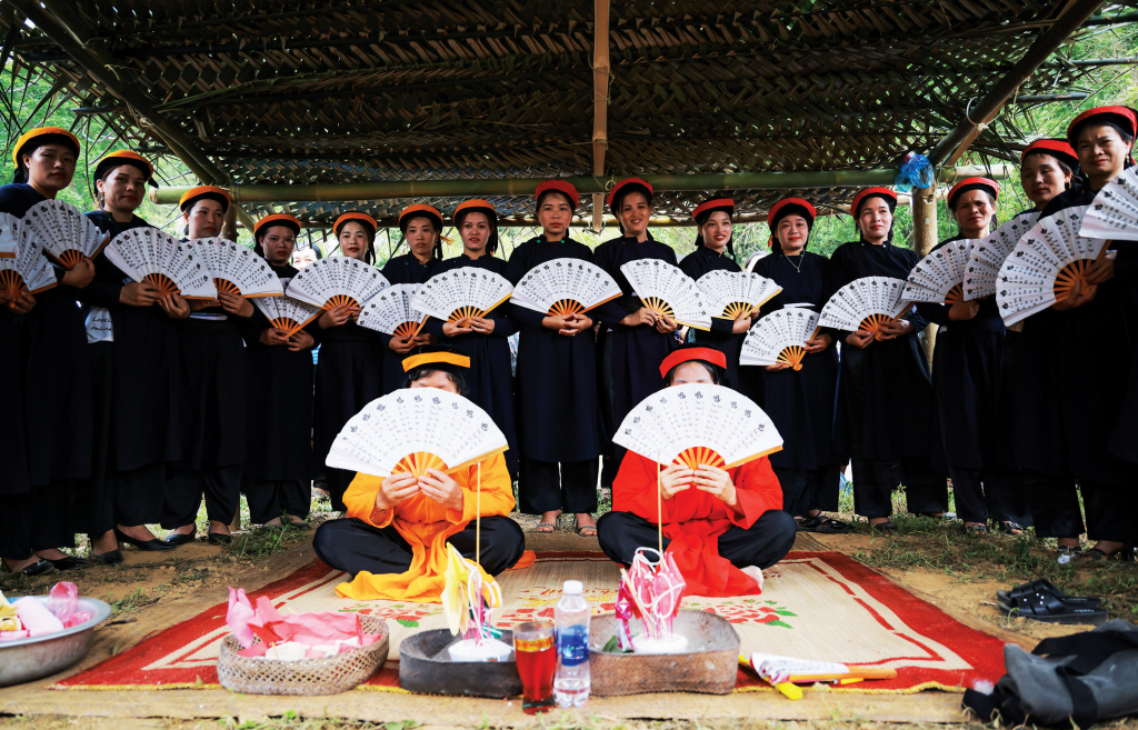 Cao Bằng: Khơi dậy, tôn vinh giá trị văn hóa truyền thống các dân tộc thiểu số - Ảnh 1.