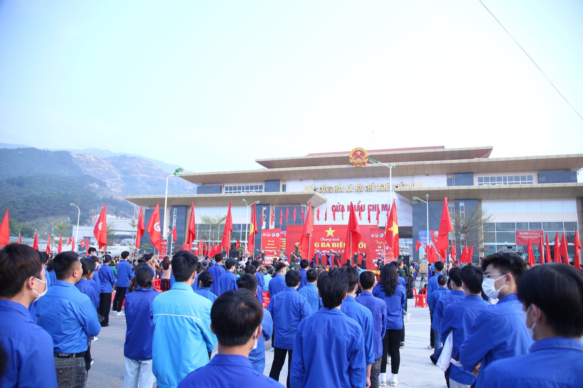 Để hệ giá trị thanh niên góp phần tăng "sức đề kháng" văn hóa - Ảnh 2.