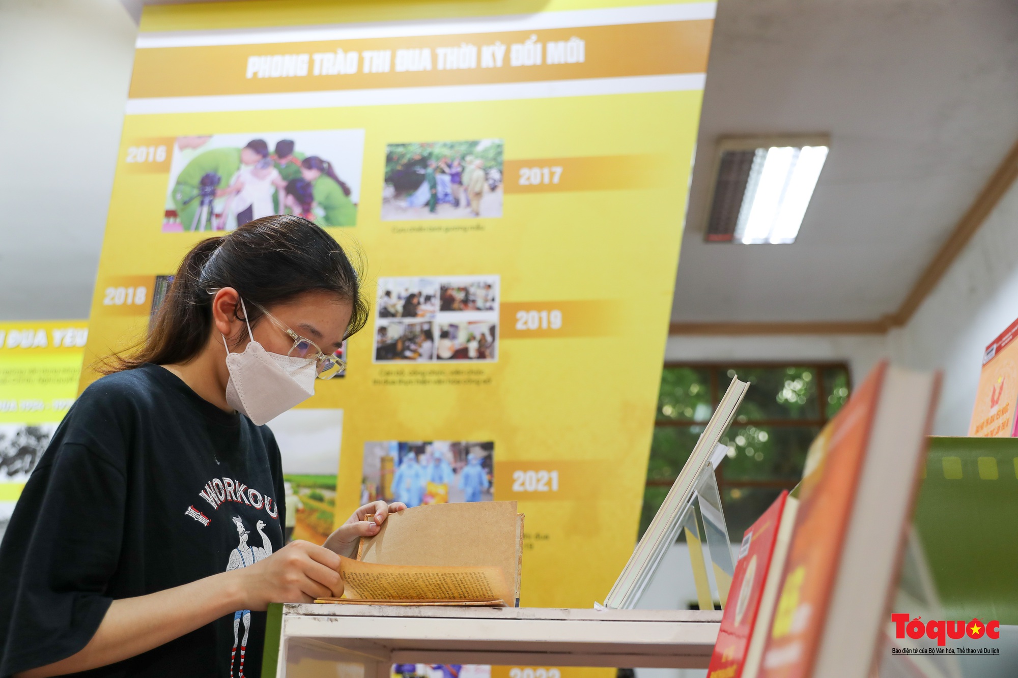 Khai mạc triển lãm tư liệu “Vang mãi Lời kêu gọi thi đua ái quốc”  - Ảnh 12.
