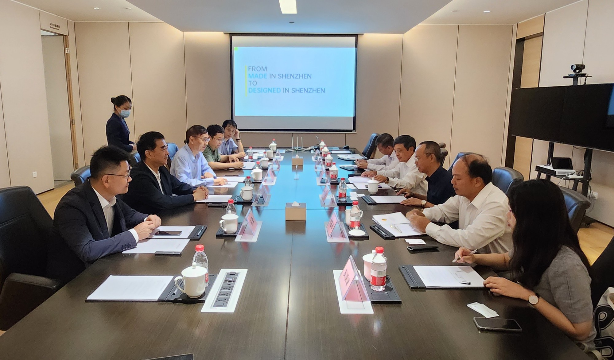 Thứ trưởng Đoàn Văn Việt làm việc với Bộ Văn hóa và Du lịch Trung Quốc - Ảnh 2.
