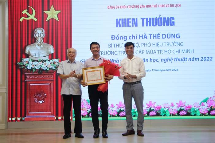 Đảng ủy khối cơ sở Bộ VHTTDL sơ kết giữa nhiệm kỳ thực hiện Nghị quyết Đại hội Đảng bộ khối lần thứ X - Ảnh 3.