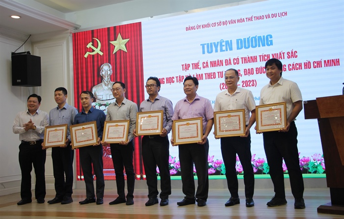 Đảng ủy khối cơ sở Bộ VHTTDL sơ kết giữa nhiệm kỳ thực hiện Nghị quyết Đại hội Đảng bộ khối lần thứ X - Ảnh 4.