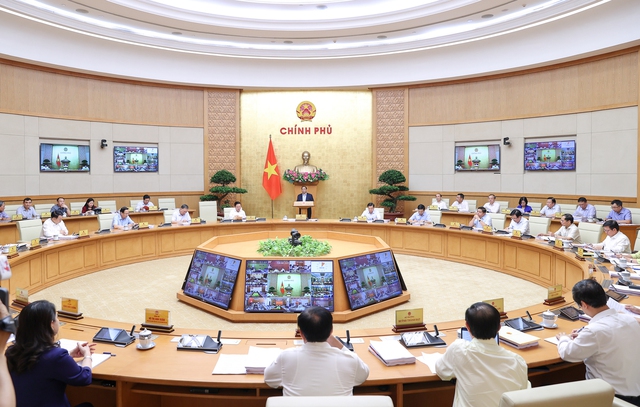 Thủ tướng: Thực hiện hiệu quả các giải pháp thúc đẩy phát triển du lịch, nhất là sau quy định mới về visa - Ảnh 2.