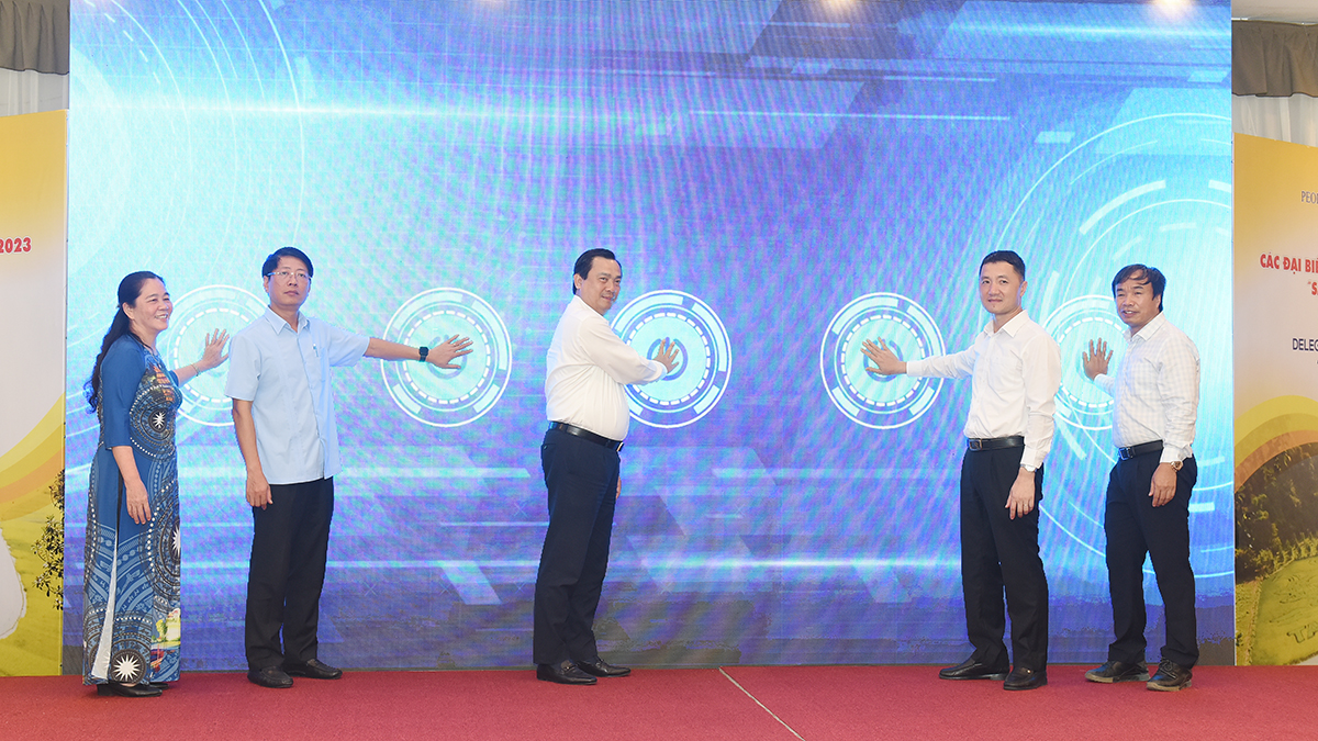 Ninh Bình ra mắt phần mềm ứng dụng du lịch thông minh “Ninhbinhtourisminfo” - Ảnh 1.