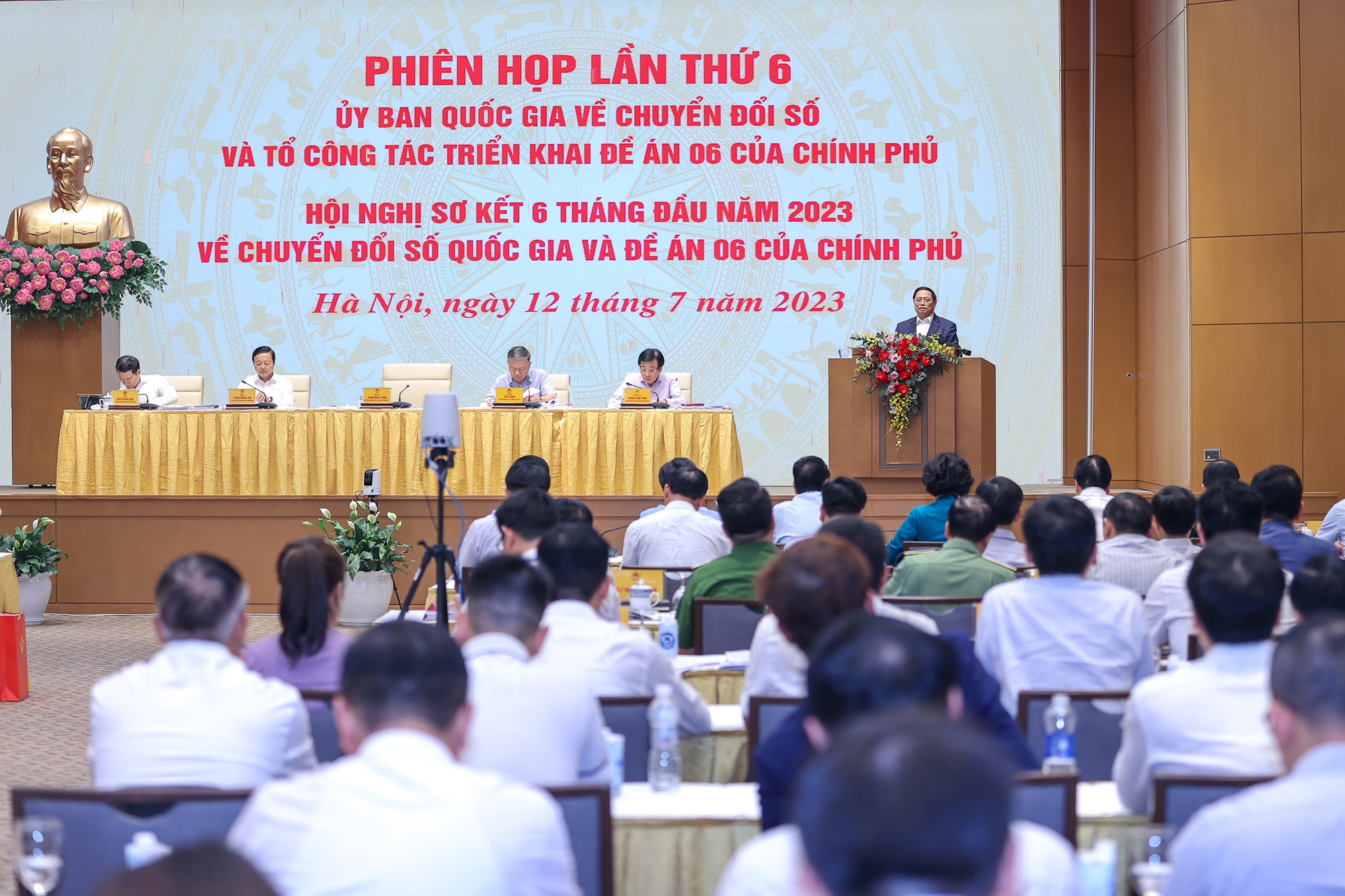 "Mục đích cuối cùng của chuyển đổi số là phục vụ con người" - Ảnh 1.
