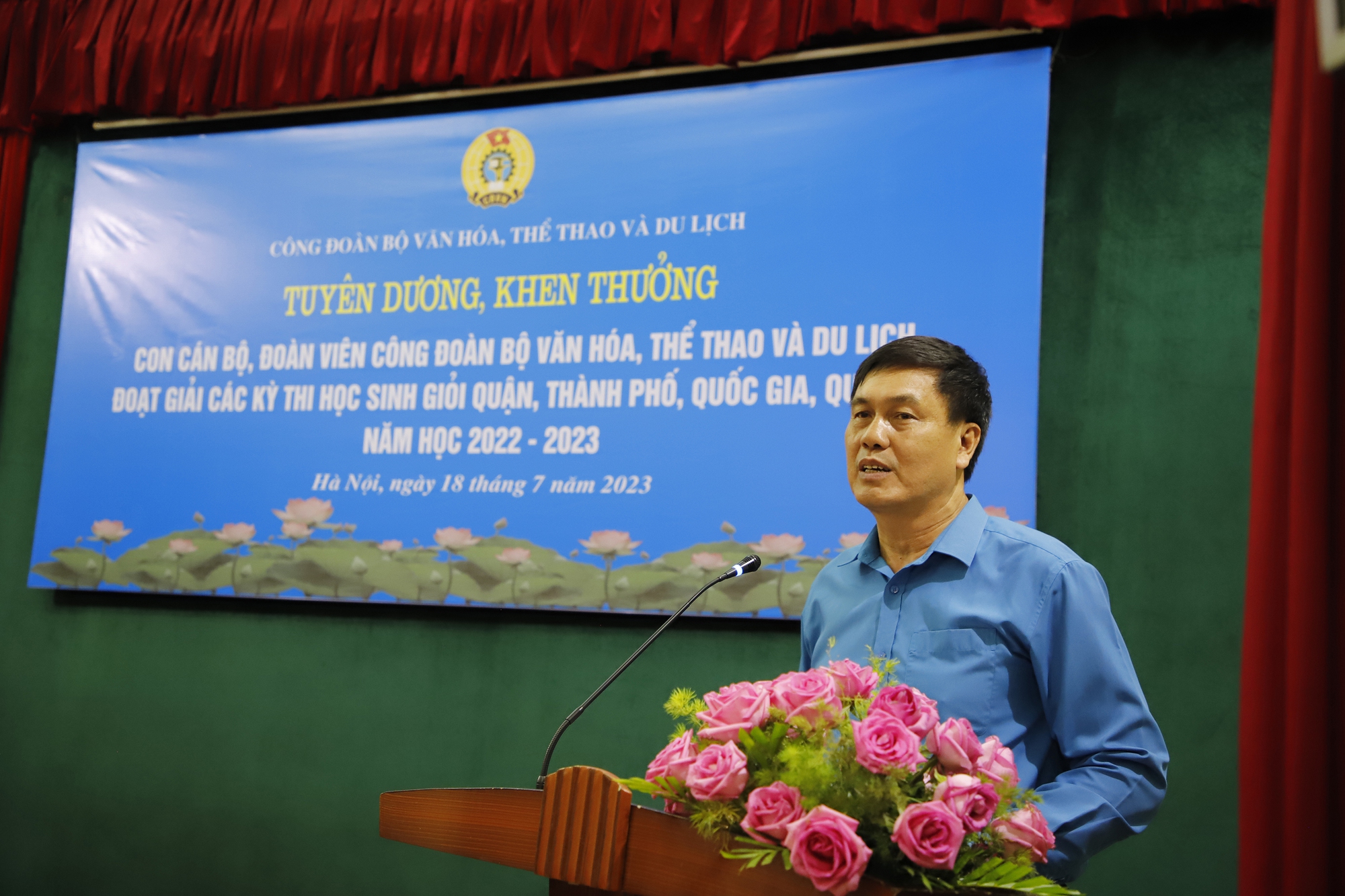 Công đoàn Bộ VHTTDL trao thưởng 122 học sinh đạt thành tích xuất sắc - Ảnh 2.