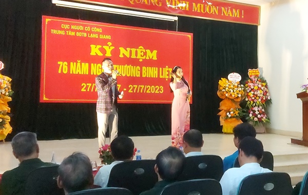 Nghệ sĩ Bộ VHTTDL biểu diễn nghệ thuật phục vụ thương, bệnh binh tại Bắc Giang - Ảnh 5.