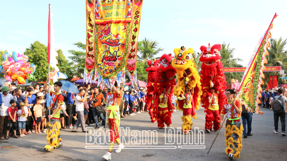 Nam Định: Bảo tồn đa dạng các loại hình nghệ thuật dân gian truyền thống - Ảnh 1.