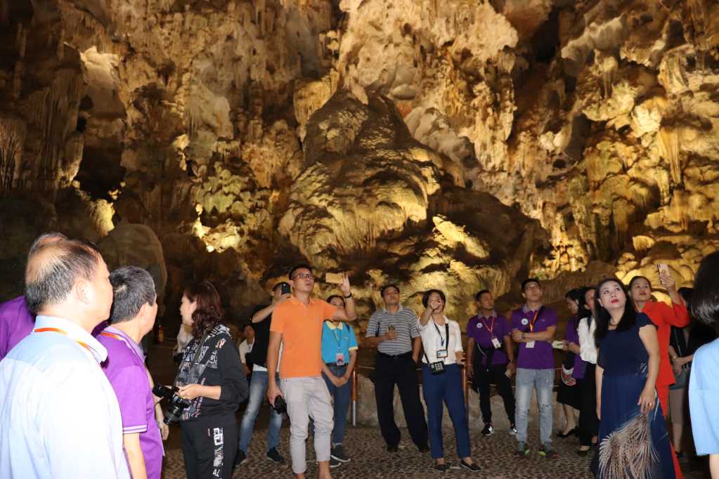 Quảng Ninh: Mở rộng thị trường du lịch phía Nam - Ảnh 2.