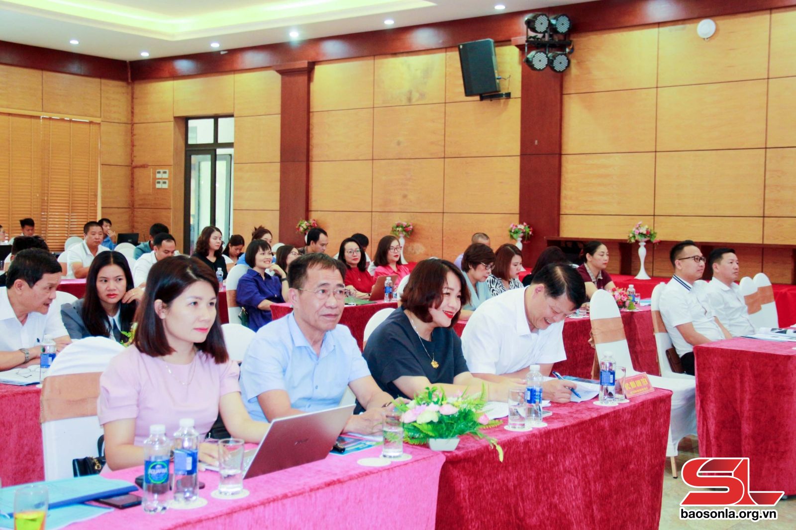 Sơn La: Nâng tầm và tạo sự thu hút khách du lịch cho các khu, điểm du lịch trong Khu du lịch quốc gia Mộc Châu - Ảnh 2.