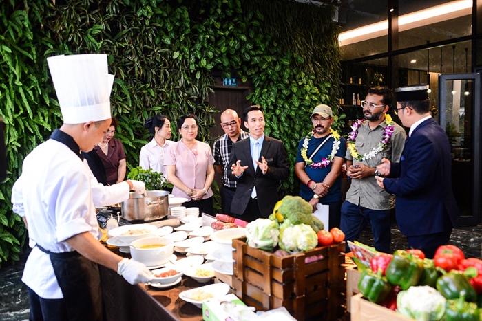 Quảng Ninh: Nỗ lực thu hút khách du lịch Ấn Độ và Hồi giáo - Ảnh 3.