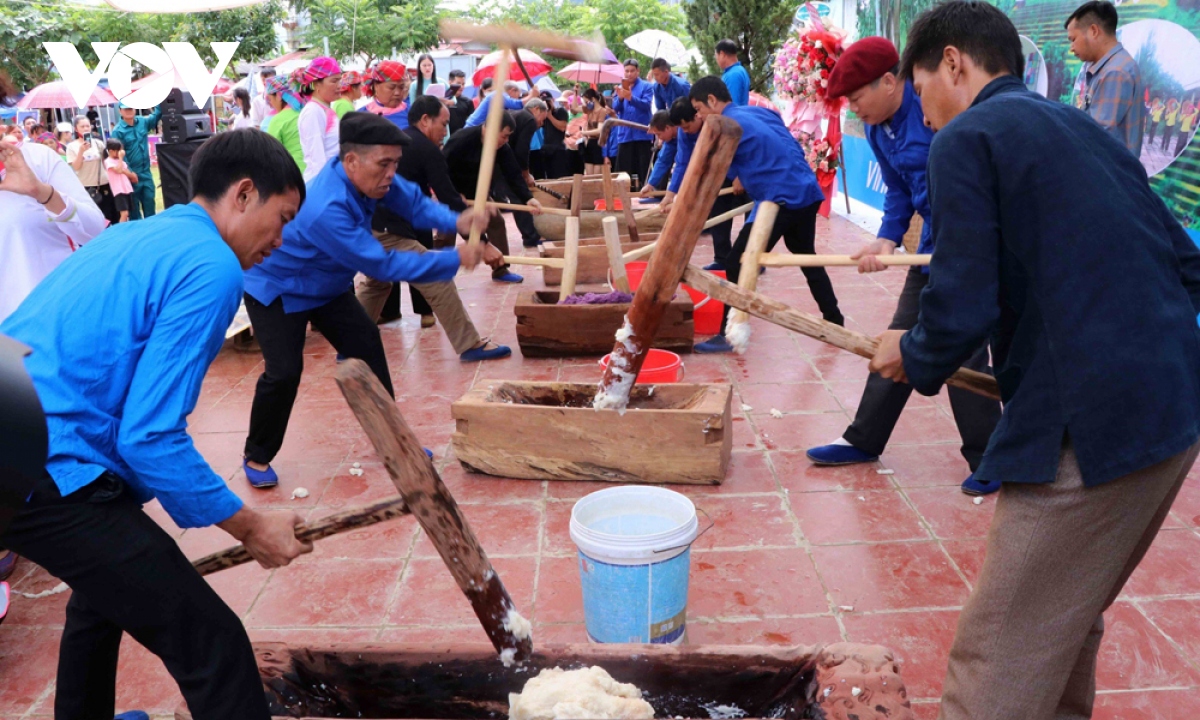 Lai Châu khơi nguồn văn hóa để phát triển du lịch bền vững - Ảnh 2.