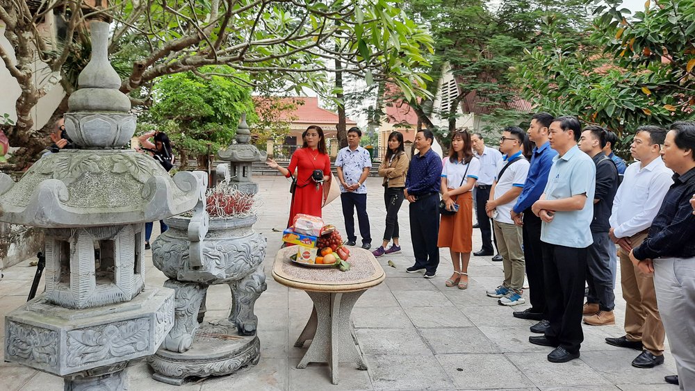 Bắc Giang: Xây dựng nguồn nhân lực chuyên nghiệp cho du lịch - Ảnh 2.